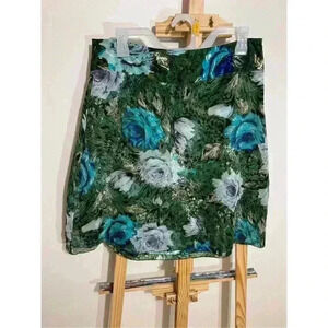 Kenzie 100% silk Women’s Floral Skirt with sequin accents size 6